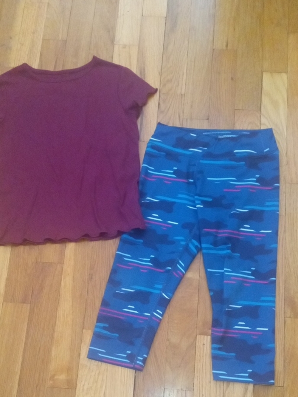 girl 8 Reebok drifit capri leggings and burgundy tee